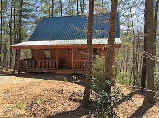35 Woodside Ln, Stuart, VA 24171