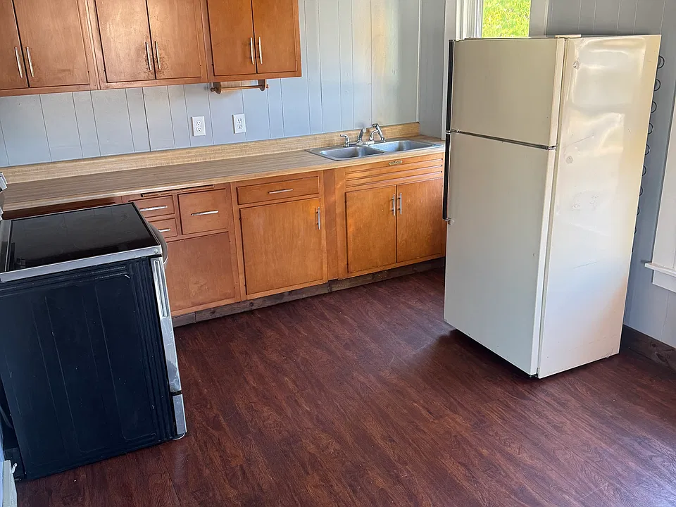 34-40 Oak St #1