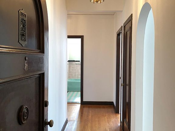 4th image of 401 Avila St APT 201