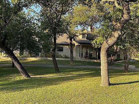 3rd image of 1399 Saddle Club Dr