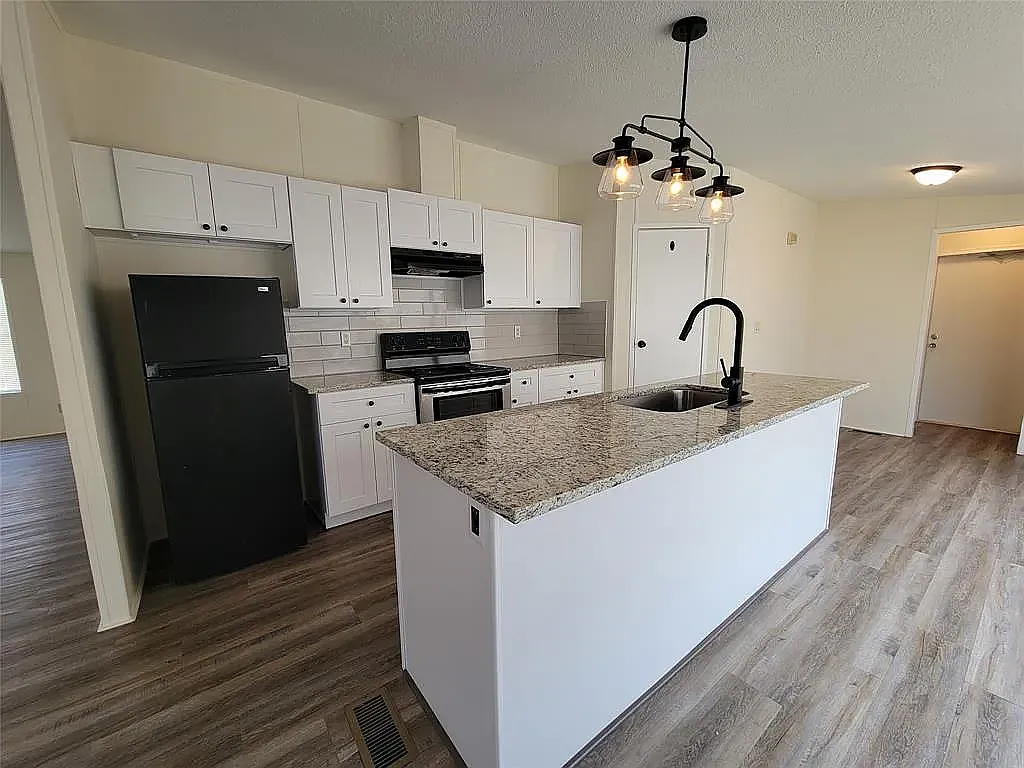 3 bed, 1456 sqft, $1,400 — Photo 3