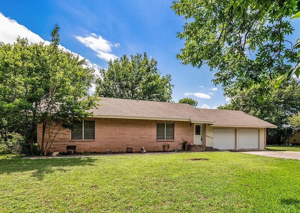 1st image of 318 Highland Dr