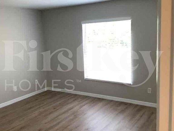 4th image of 3015 12th St W