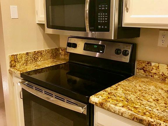 4th image of 540 N May St APT 2116