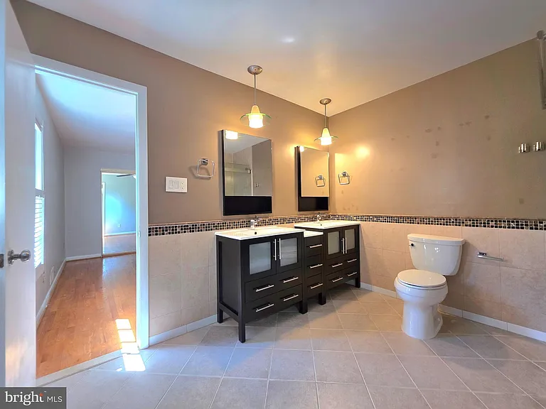 2215 Collingwood Rd — Photo 22