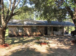 27 Edna Davis Ln, Monticello, MS 39654