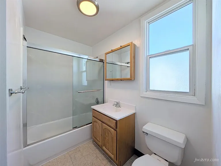 2661 California St #9 — Photo 15