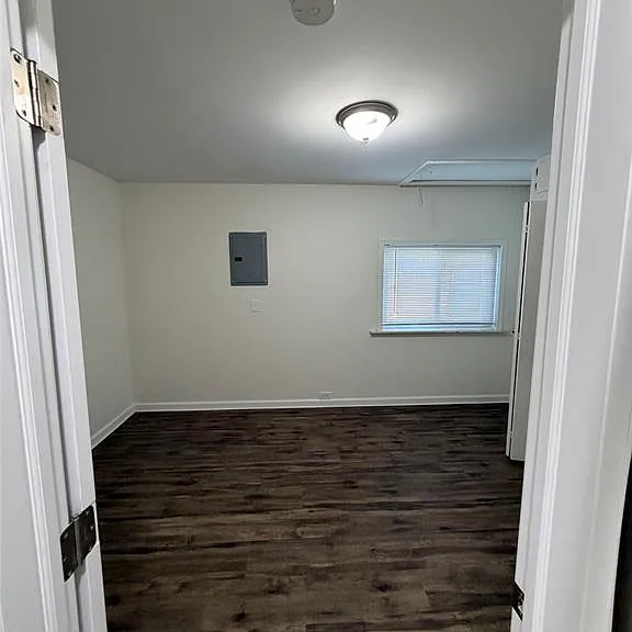 4915 Clarkston Rd — Photo 7