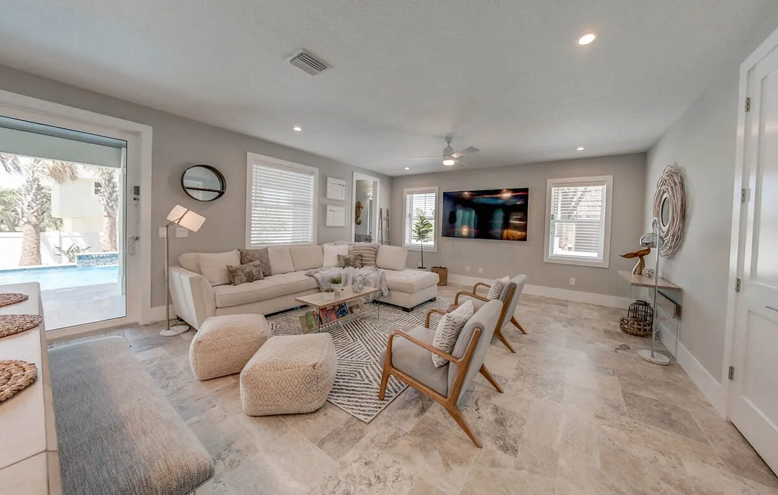 5 bed, 4.0 bath, 4499 sqft, $20,916 — Photo 1