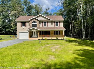 291 White Pine Dr, Pocono Lake, PA