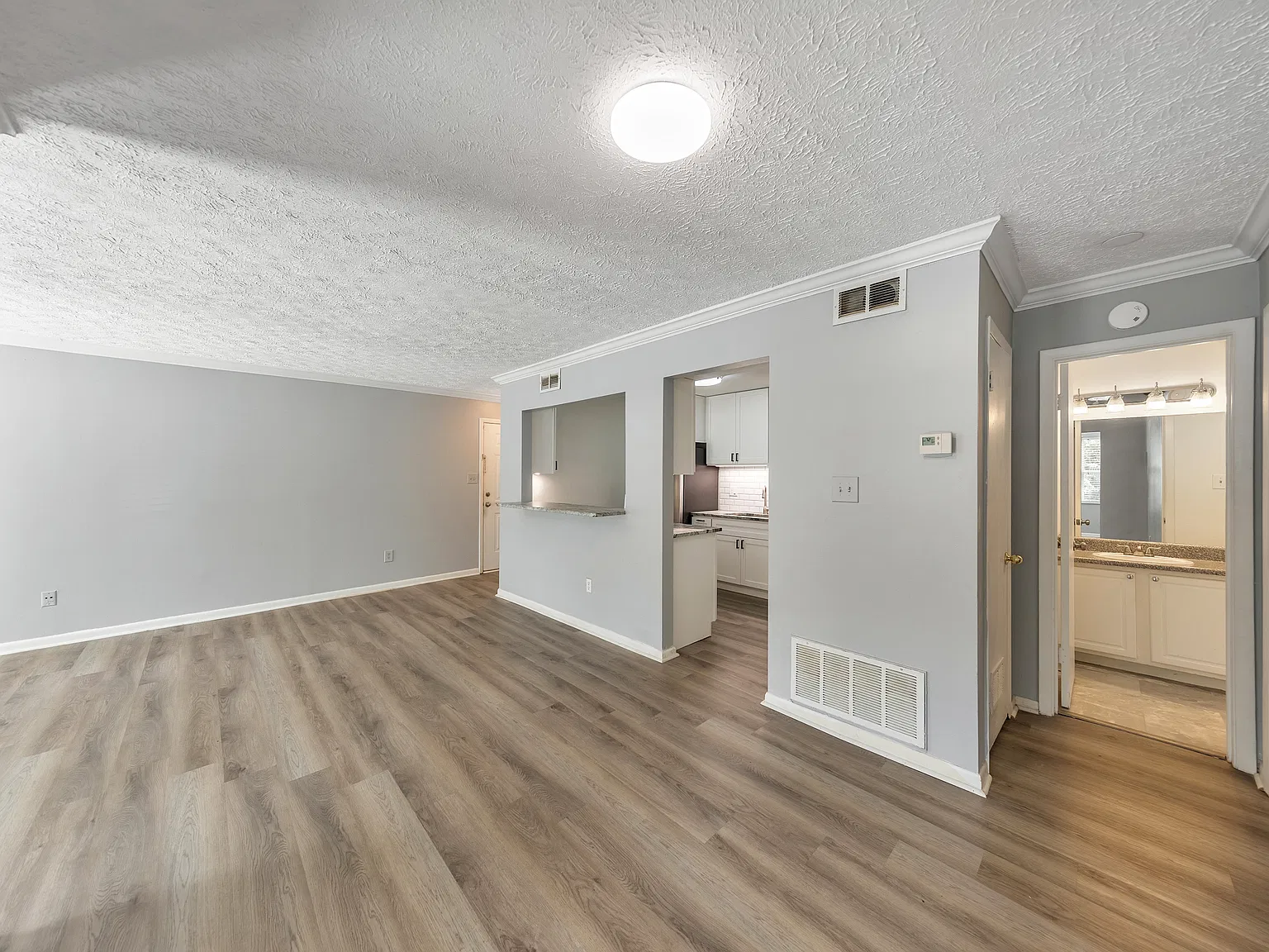 5159 Roswell Road Unit 6 - 1 — Photo 3