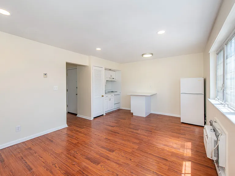 601 Fairview Ave #B1 — Photo 7