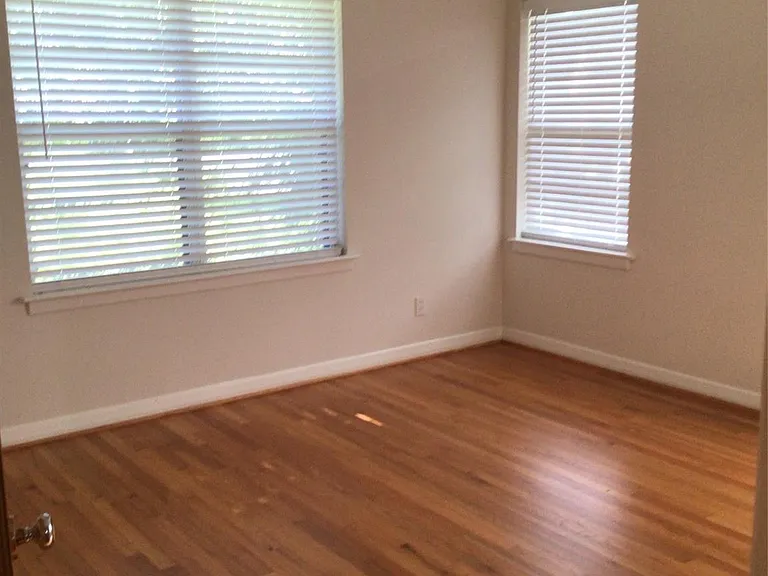 609 Del Norte St — Photo 7