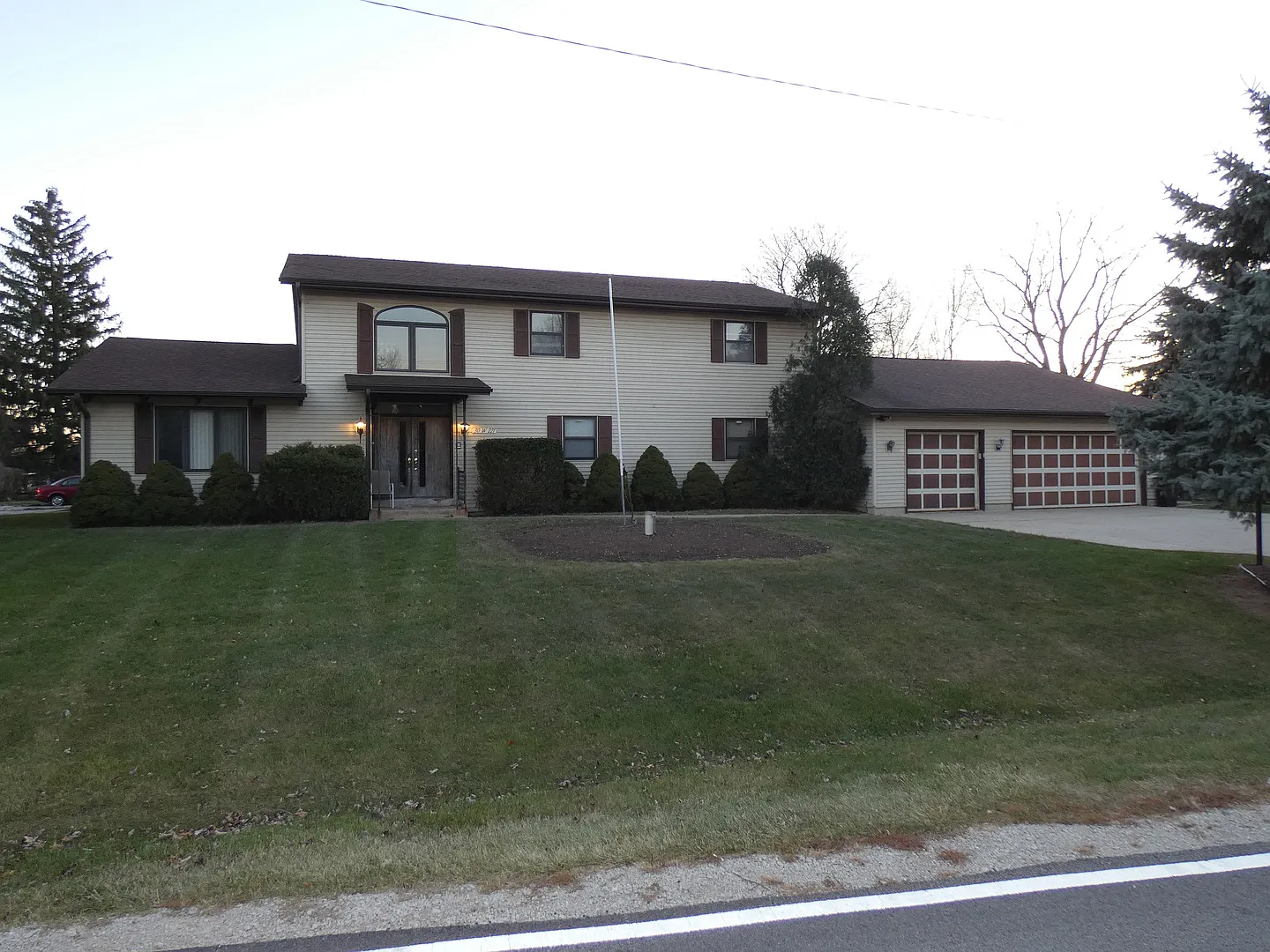 30W221 Meade Rd photo 1