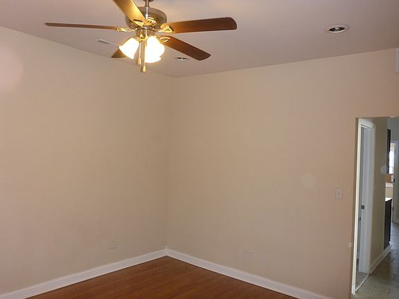 5th image of 8328 S Kingston Ave #2