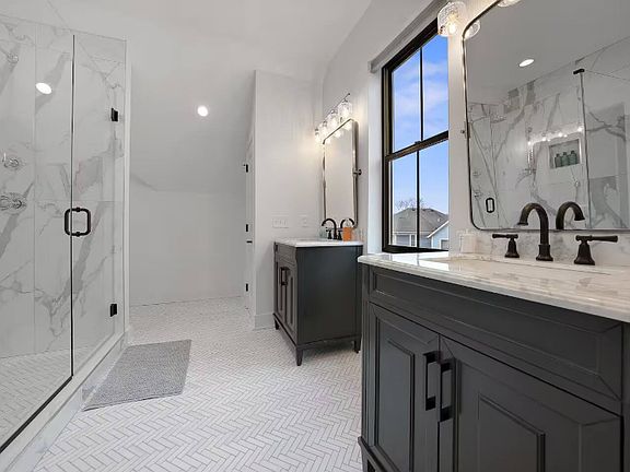 5th image of 990 N 6th St #990