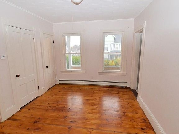 3rd image of 74 Summit St