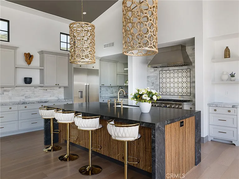 32009 Cape Point Dr — Photo 13