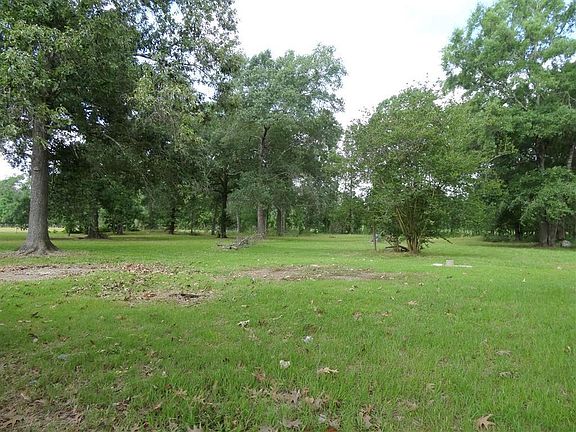 5th image of 22870 White Oak Dr