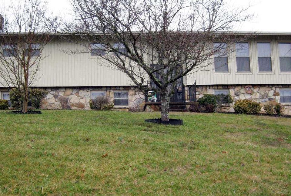 1st image of 4813 Farland Dr