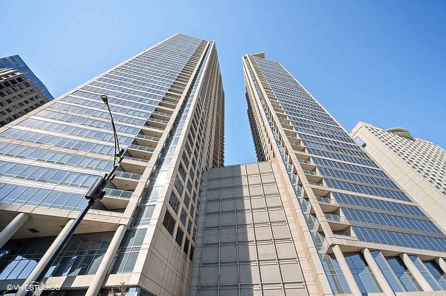 1st image of 600 N Lake Shore Dr APT 1412