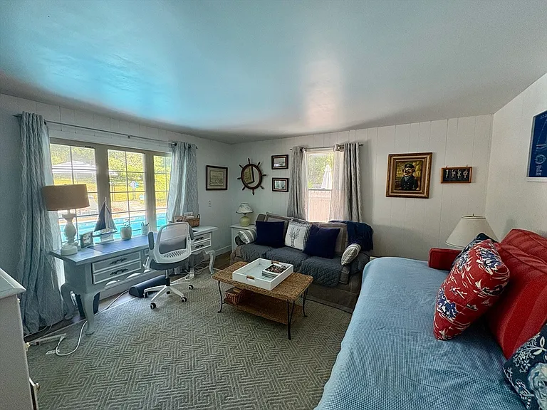 88 Perry Rd — Photo 16