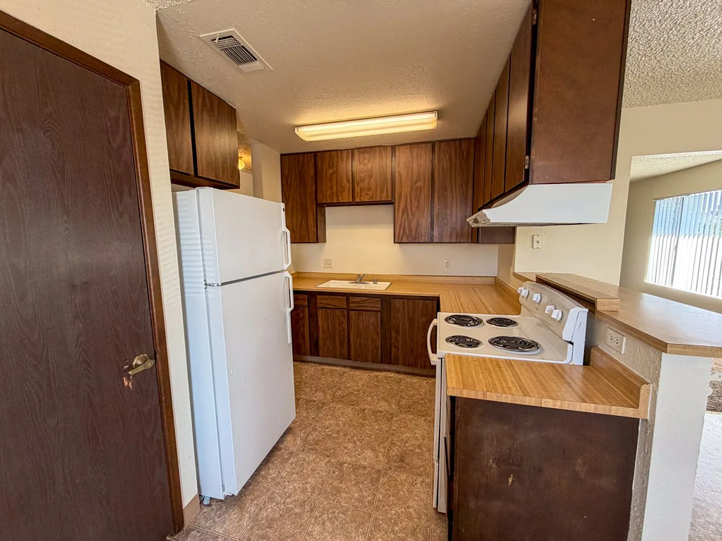 JamiesonCourt951 — Photo 3
