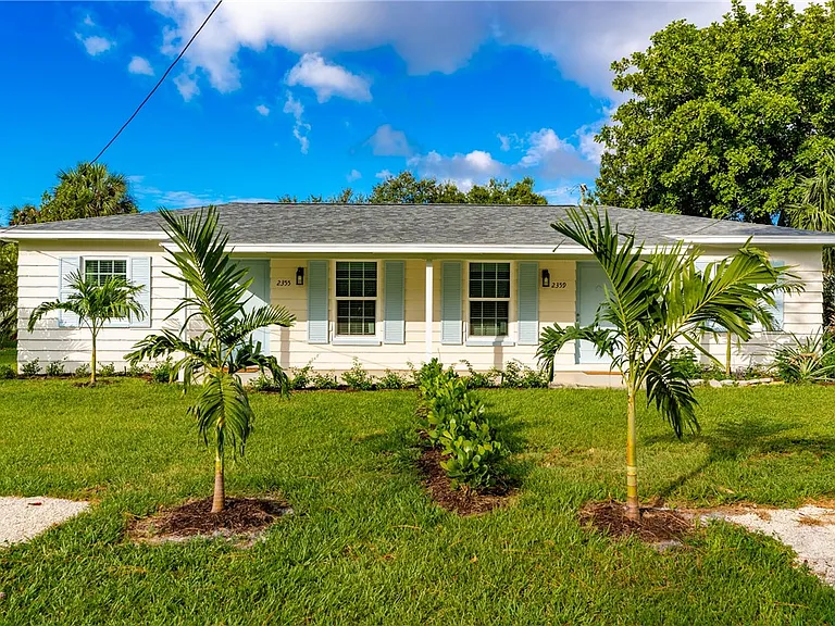 2359 De Soto Ave — Photo 12