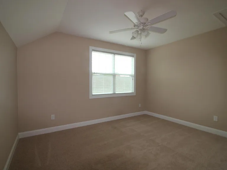 1605 Hemby Ridge Ln — Photo 17