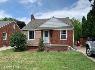 16095 Forest Ave, Eastpointe, MI 48021