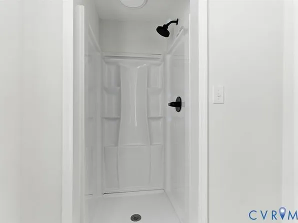 1126 W Marshall St, Richmond, VA 23220