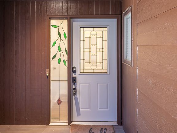 5th image of 209 Brighton Ct