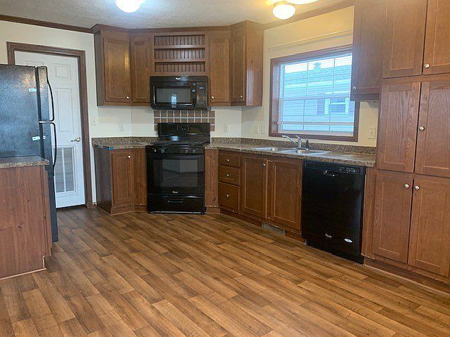 1st image of 9800 Bloomsbury Cir #452