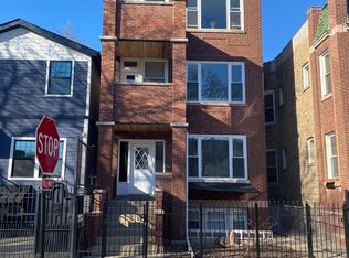 2924 W Fletcher St, Chicago, IL 60618