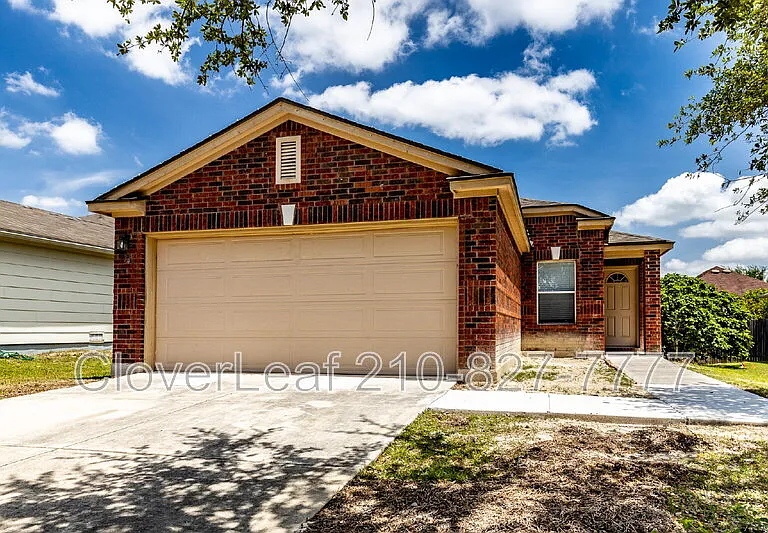 5745 Maxfli Dr — Photo 1