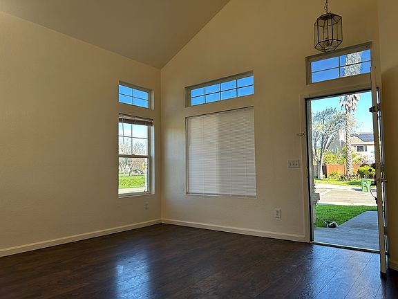 4th image of 1756 Countrywood Ln