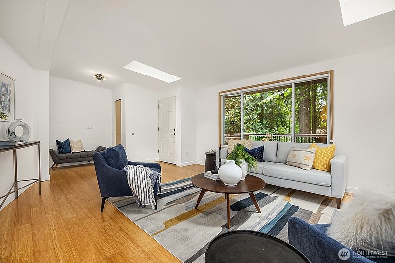 5th image of 9820 NE Beach Crest Drive
