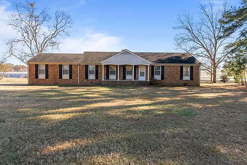 3225 Weiss Ln Photo 1