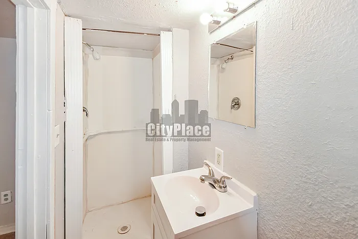 318 Parkway Ave #C — Photo 10