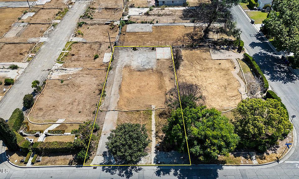 1st image of 732 E Mariposa St Lot 2