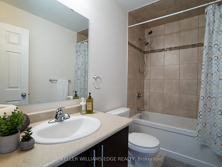44 Medici Ln — Photo 17