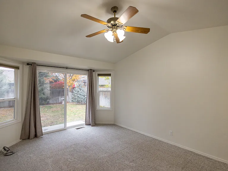 164 S Silverwood Way — Photo 23