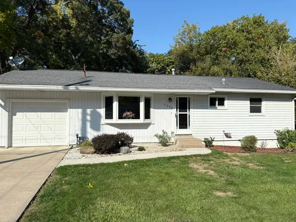 5209 12th Ave, Moline, IL 61265