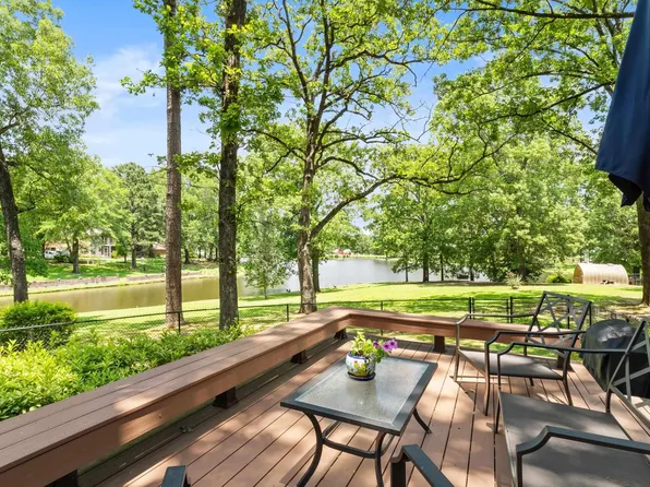 905 Lakeridge Ln, Texarkana, TX 75503