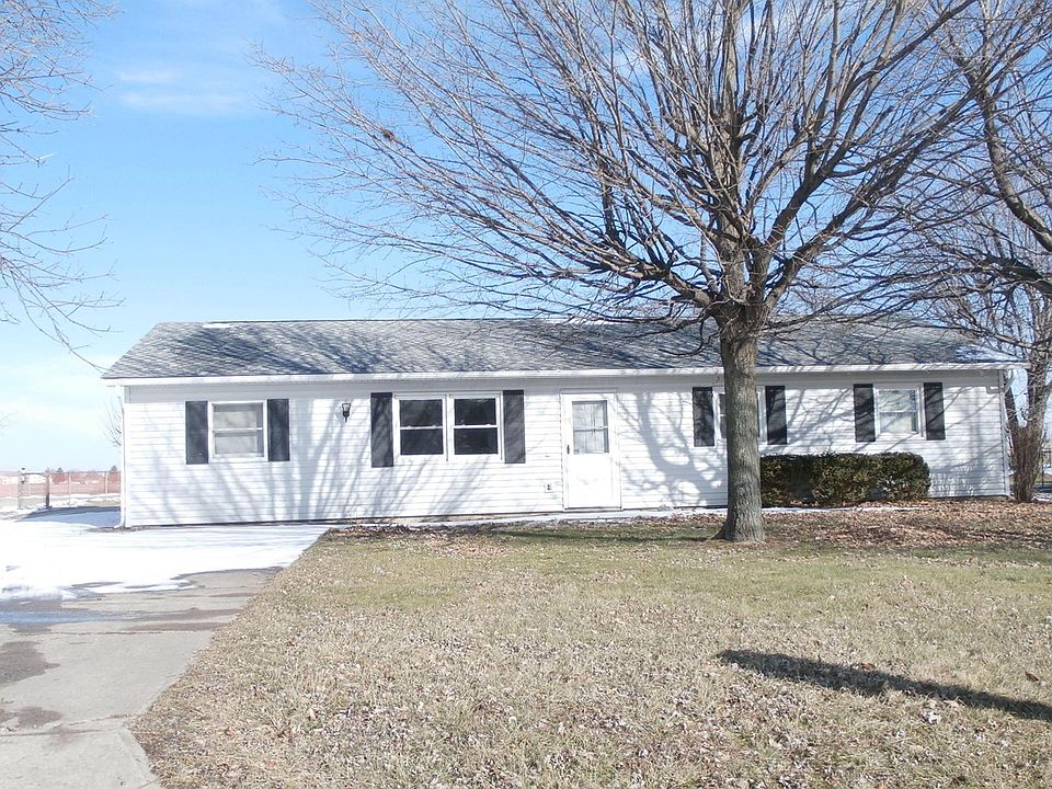 1st image of 328 Woodsview Dr