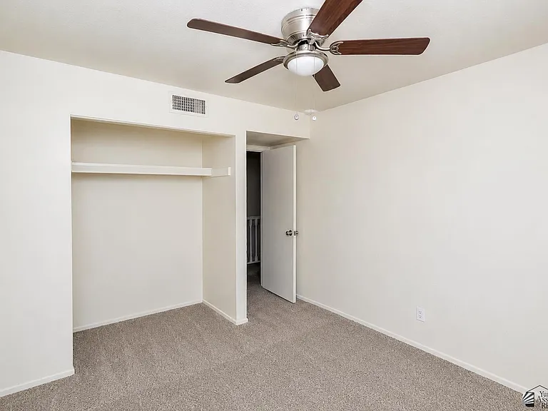 1242 W 20th Pl — Photo 10