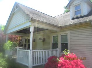 35 S Plank Rd, Newburgh, NY 12550