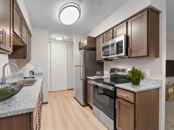 17600 14th Ave N APT 205