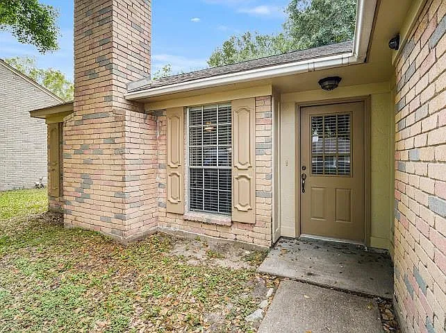 2 bed, 2.0 bath, 1291 sqft, $1,650 — Photo 3