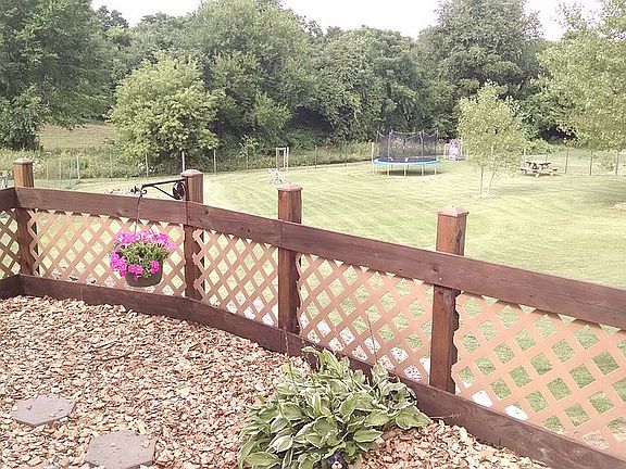 2nd image of 5722 Willow Creek Dr